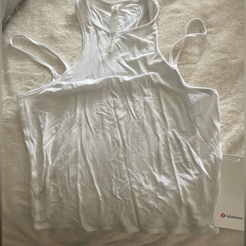 Lululemon tank